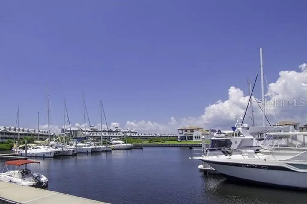 611 Destiny Drive Ruskin FL 33570