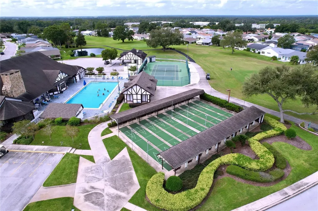 2137 Grand Cypress Drive Lakeland FL 33810