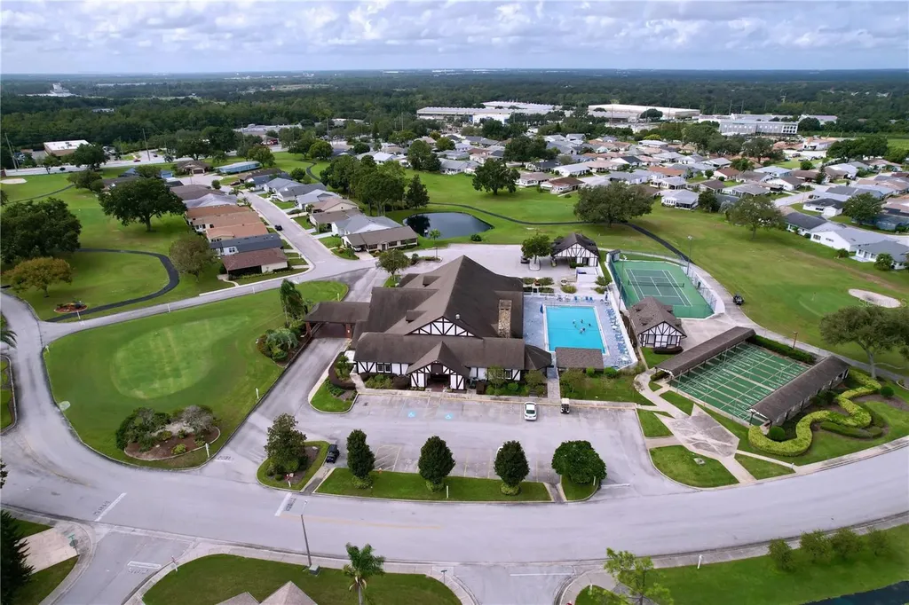2137 Grand Cypress Drive Lakeland FL 33810