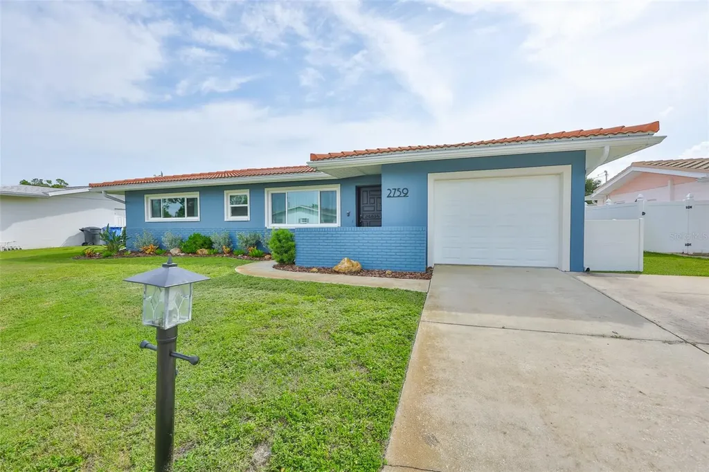 2759 61st Lane N St Petersburg FL 33710