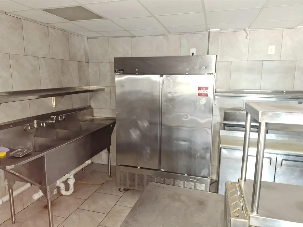 1128 Alternate Highway 19 Holiday FL 34691