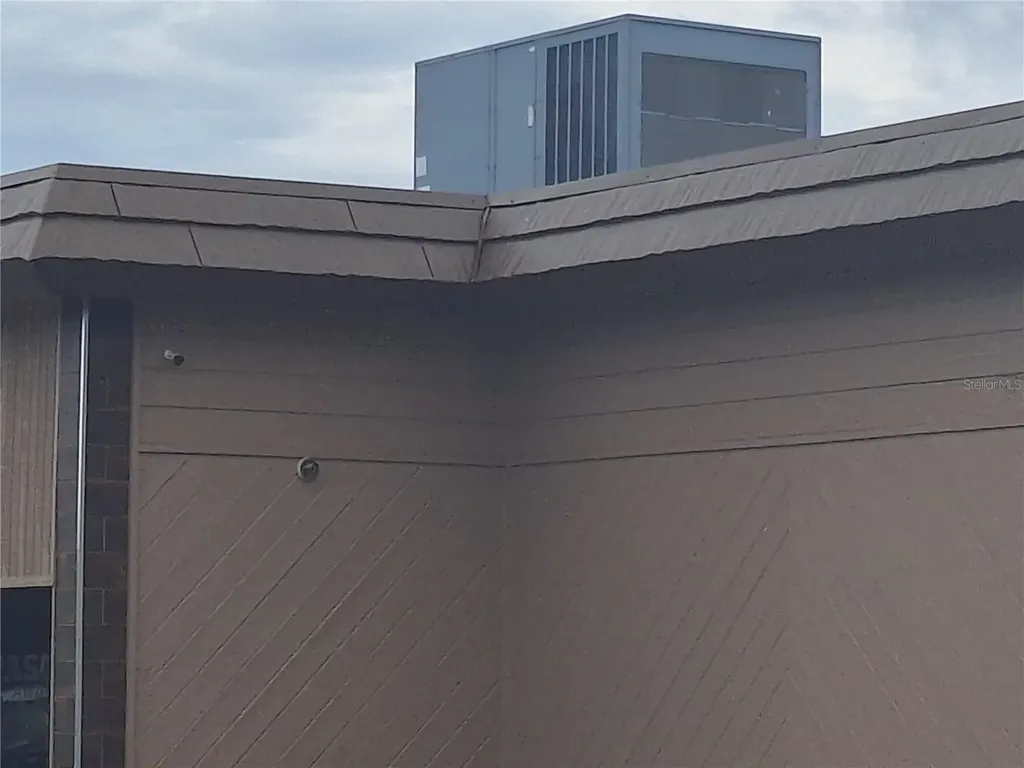 1128 Alternate Highway 19 Holiday FL 34691