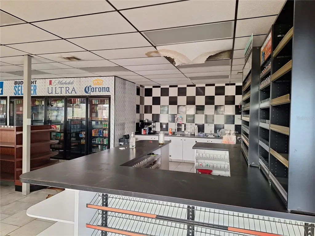 1128 Alternate Highway 19 Holiday FL 34691