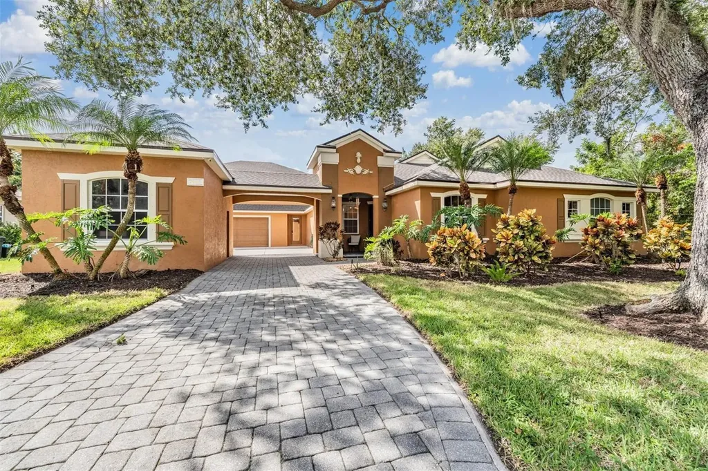 7900 Umbrella Pine Way Sarasota FL 34241