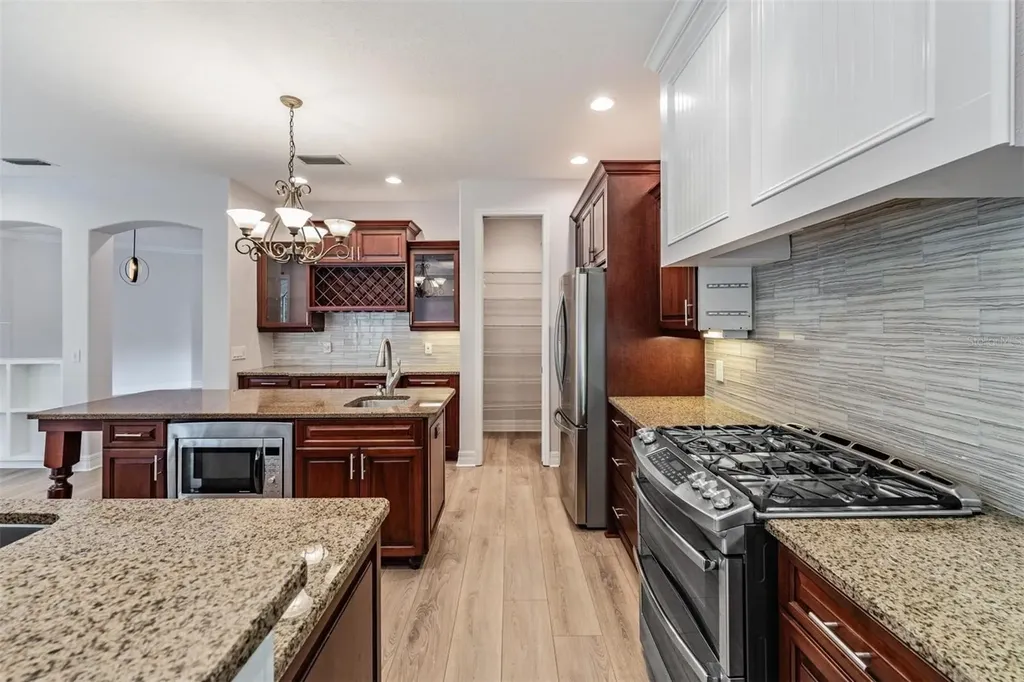 7900 Umbrella Pine Way Sarasota FL 34241