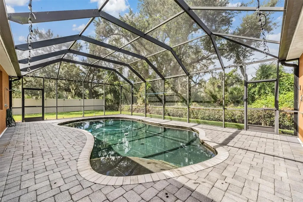 7900 Umbrella Pine Way Sarasota FL 34241