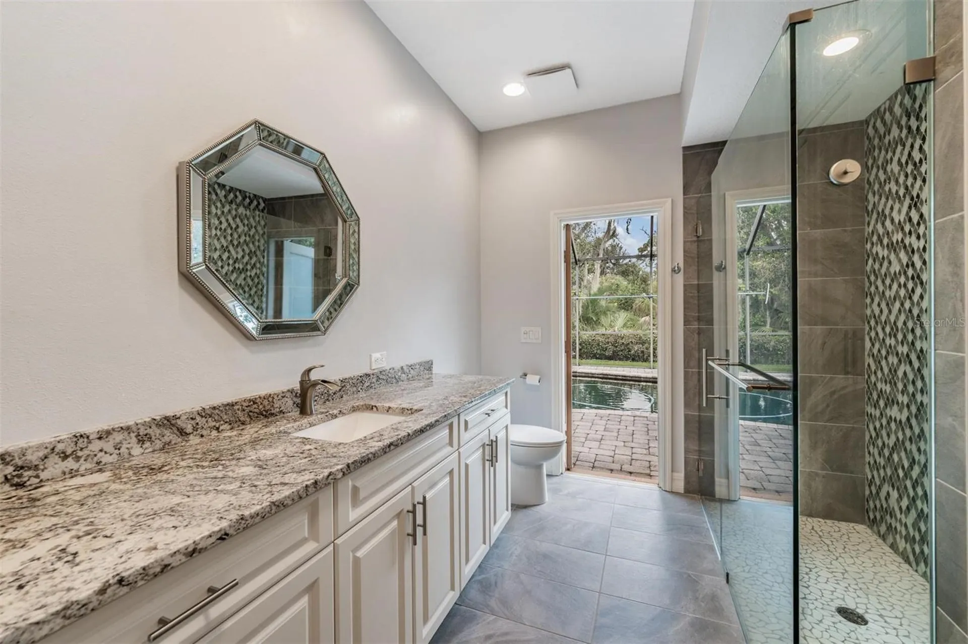7900 Umbrella Pine Way Sarasota FL 34241