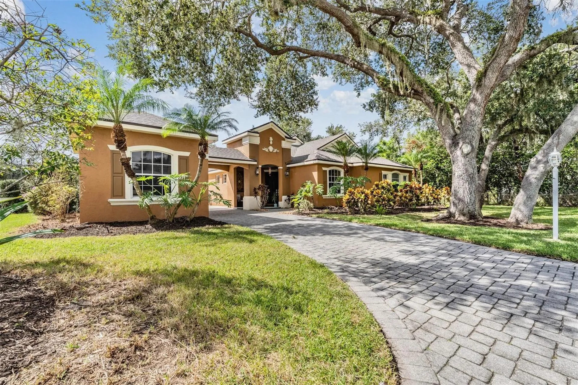 7900 Umbrella Pine Way Sarasota FL 34241