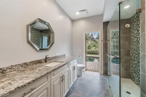 7900 Umbrella Pine Way Sarasota FL 34241