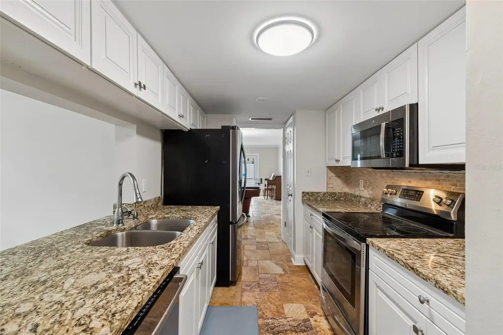 106 S Lauber Way Tampa FL 33609