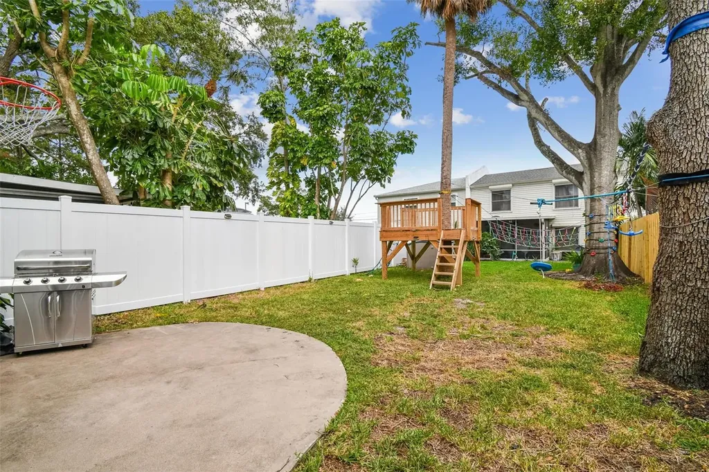 106 S Lauber Way Tampa FL 33609