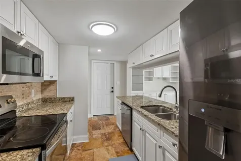 106 S Lauber Way Tampa FL 33609