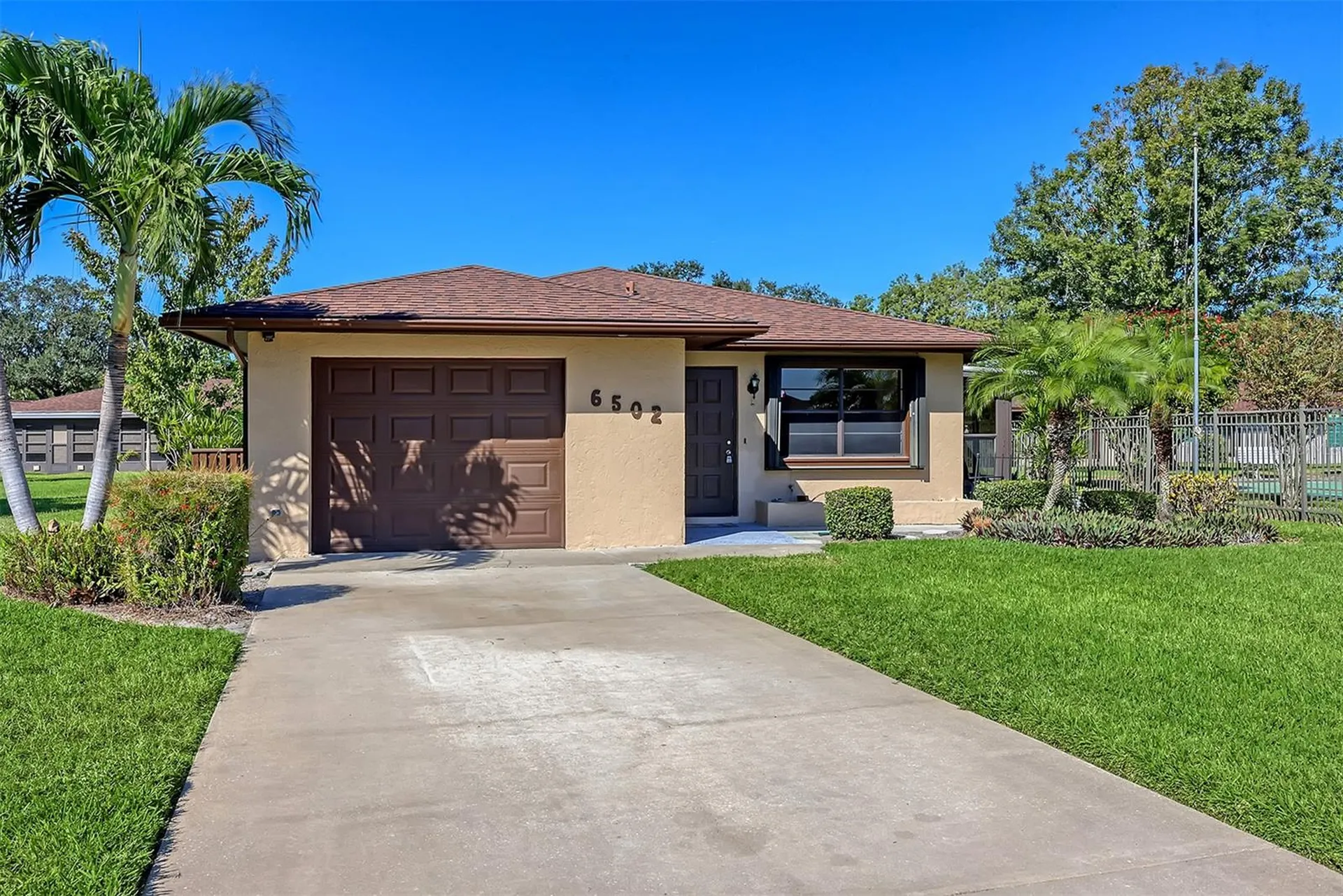 Bradenton FL, 6502 Heritage Lane