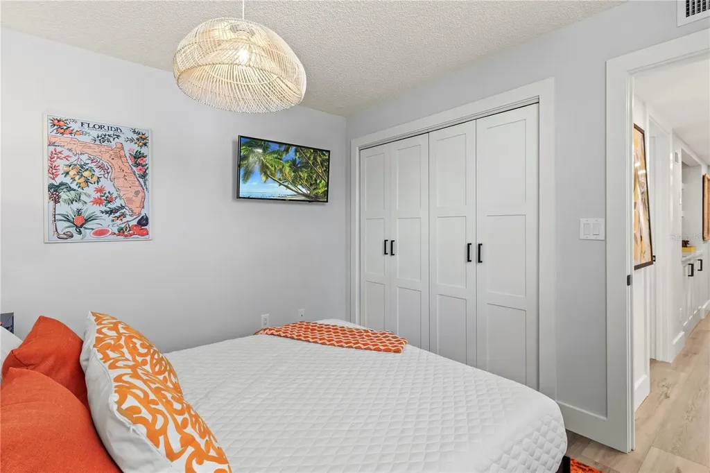 609 Bayport Way Longboat Key FL 34228