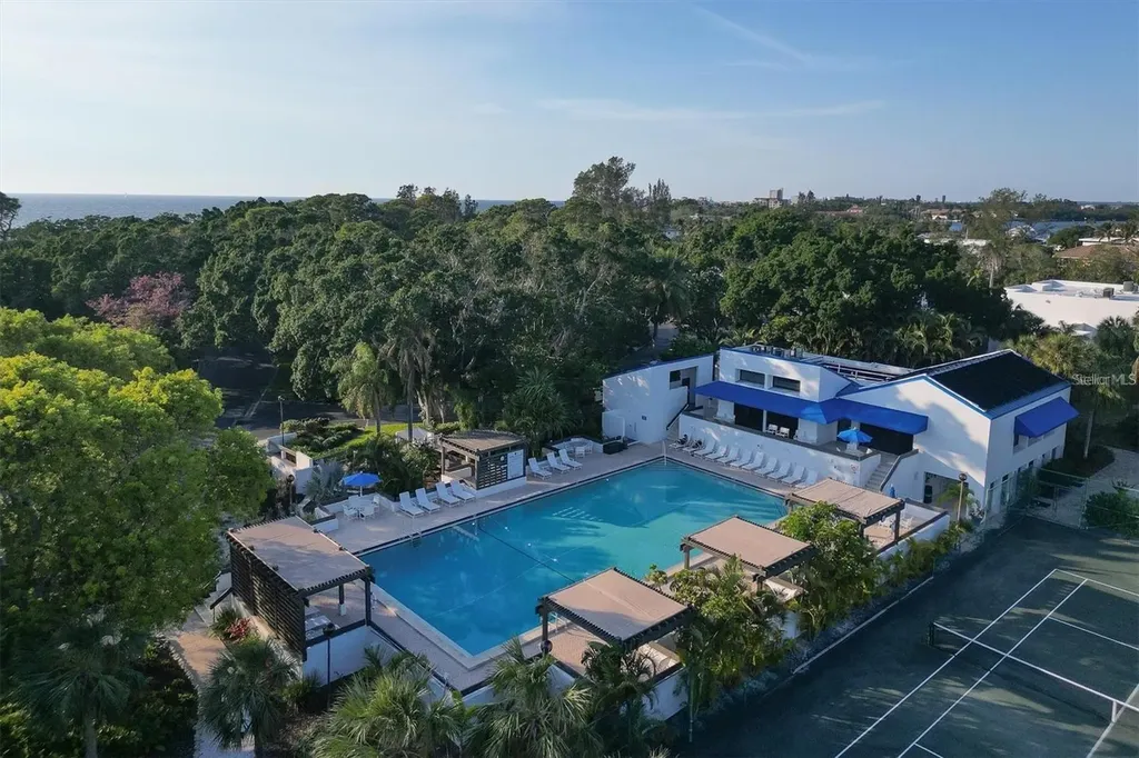 609 Bayport Way Longboat Key FL 34228