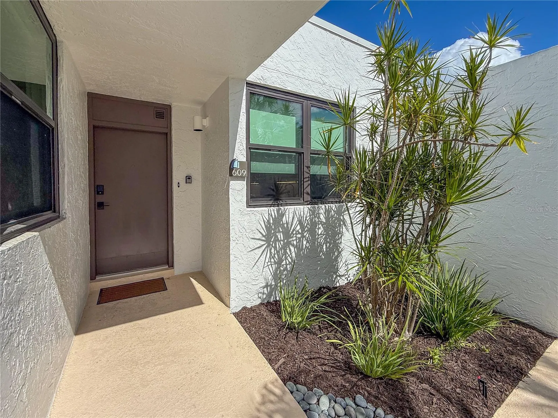 609 Bayport Way Longboat Key FL 34228