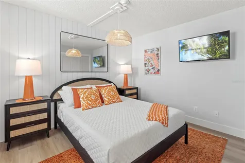 609 Bayport Way Longboat Key FL 34228