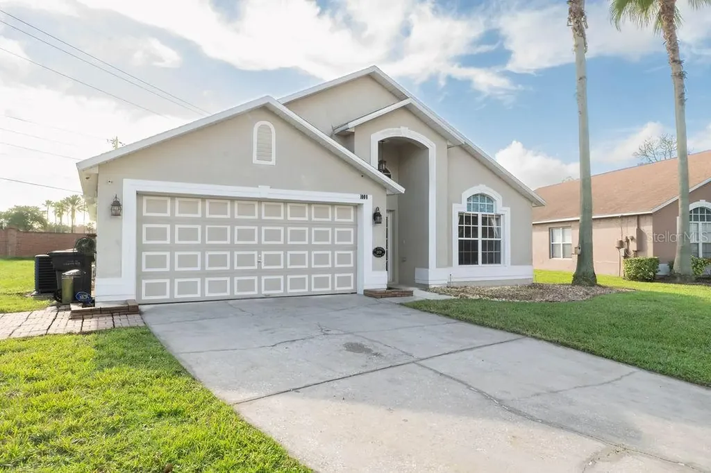 1008 Casterton Circle Davenport FL 33897