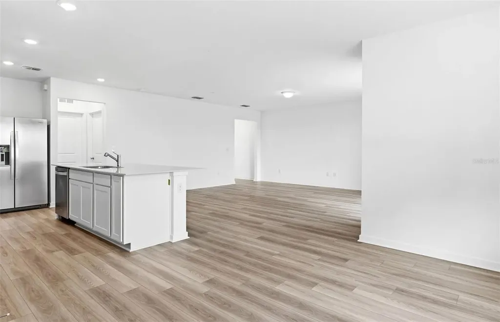 10504 Hidden Banks Glen Parrish FL 34219