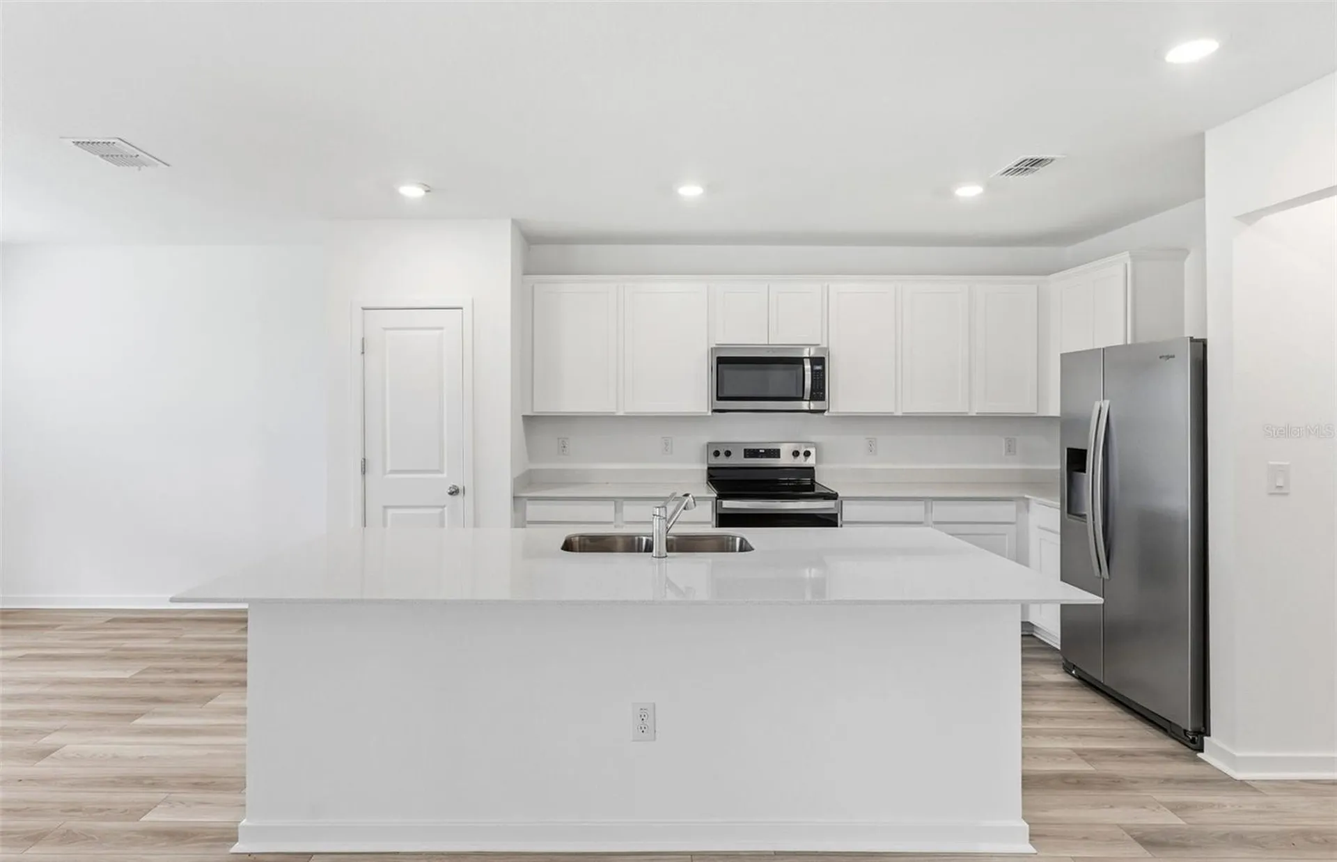 10504 Hidden Banks Glen Parrish FL 34219