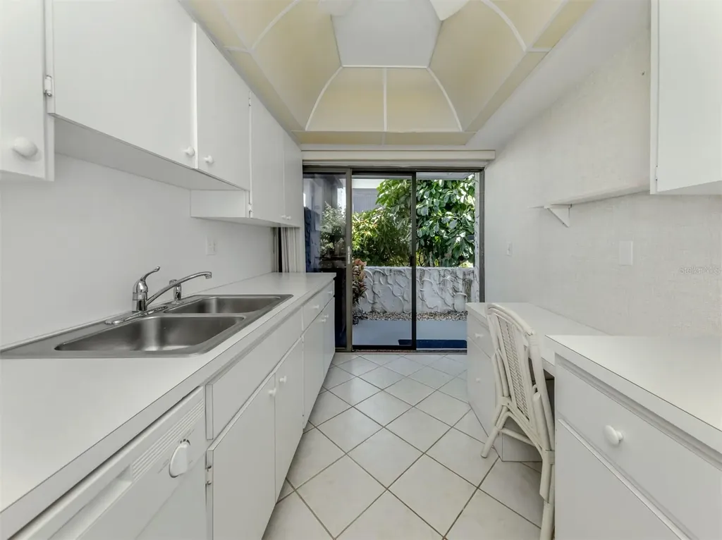 1555 Tarpon Center Drive Venice FL 34285