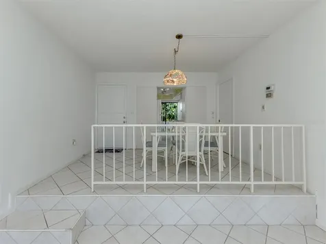1555 Tarpon Center Drive Venice FL 34285
