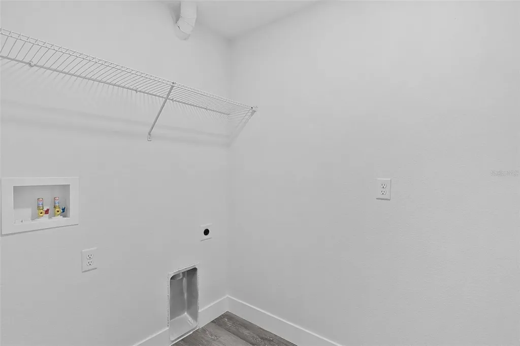 18 Fisher Terrace Way Ocklawaha FL 32179