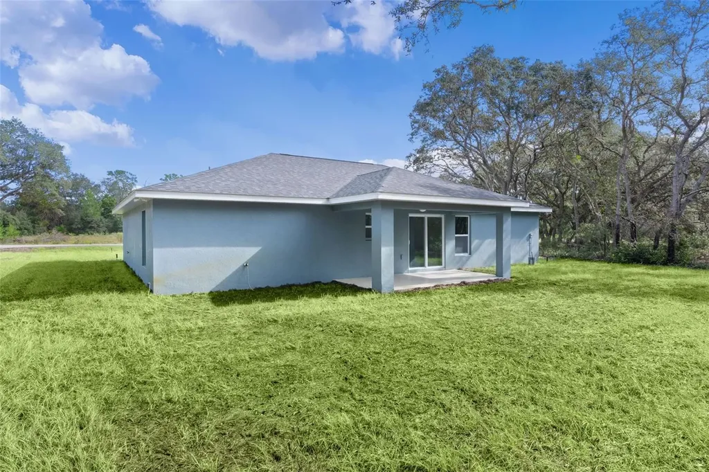 18 Fisher Terrace Way Ocklawaha FL 32179