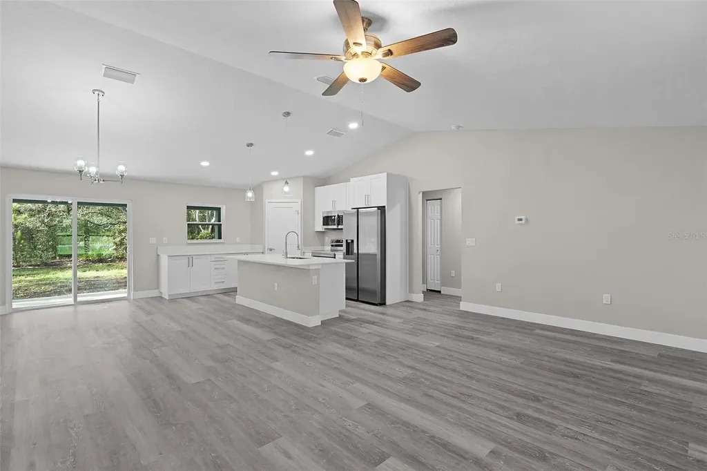 18 Fisher Terrace Way Ocklawaha FL 32179