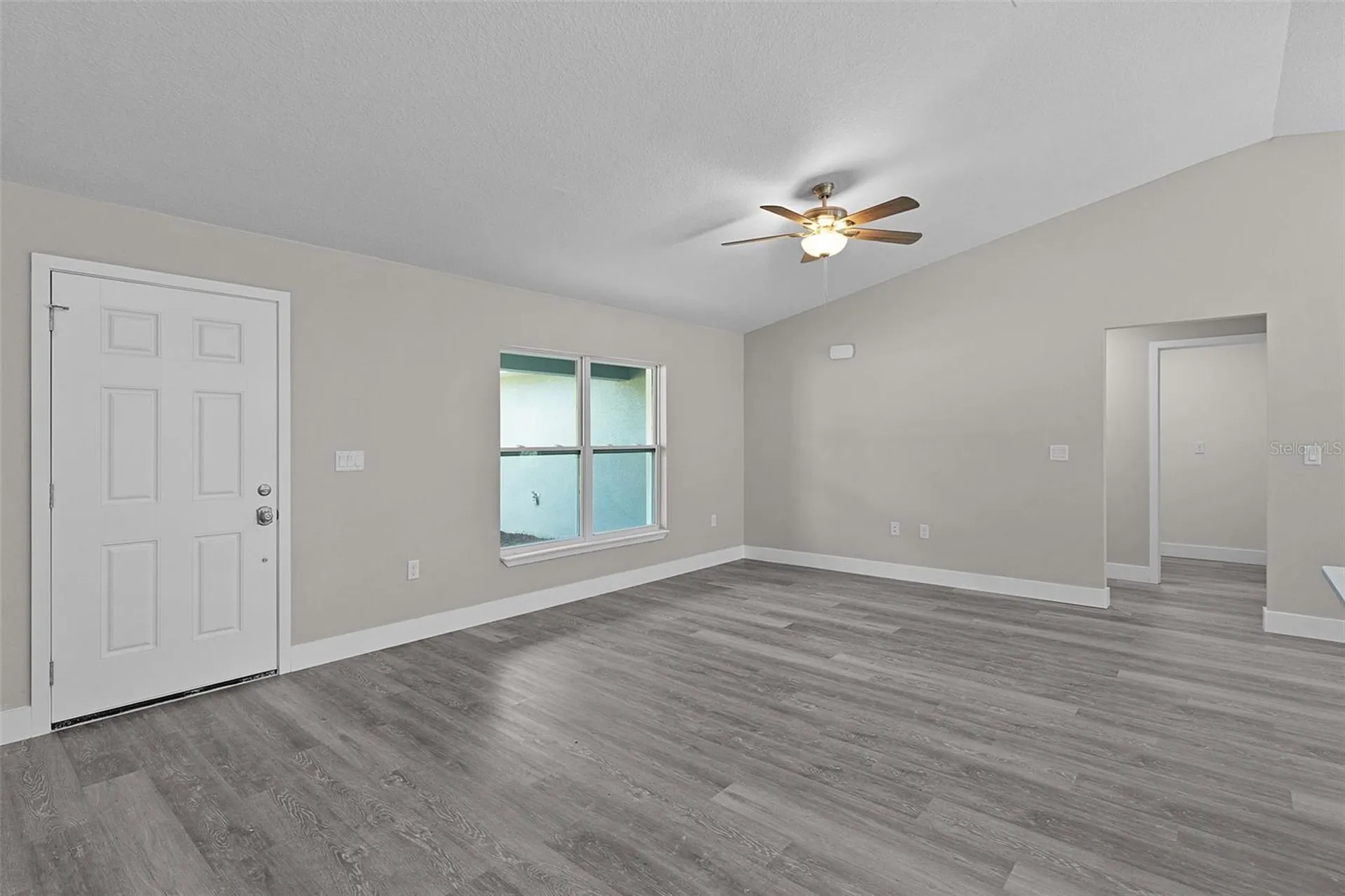 18 Fisher Terrace Way Ocklawaha FL 32179