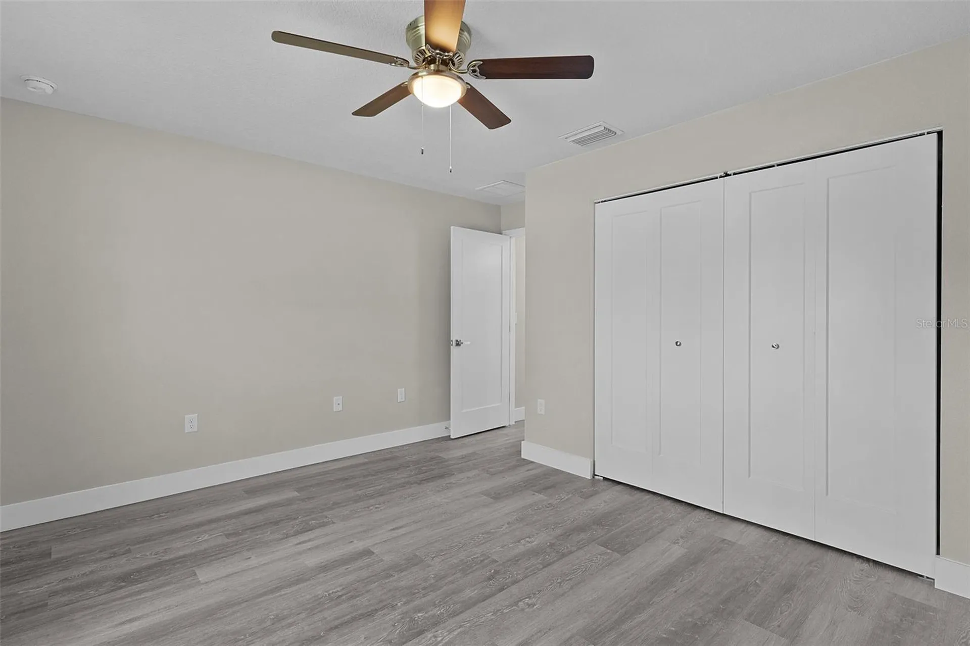 18 Fisher Terrace Way Ocklawaha FL 32179