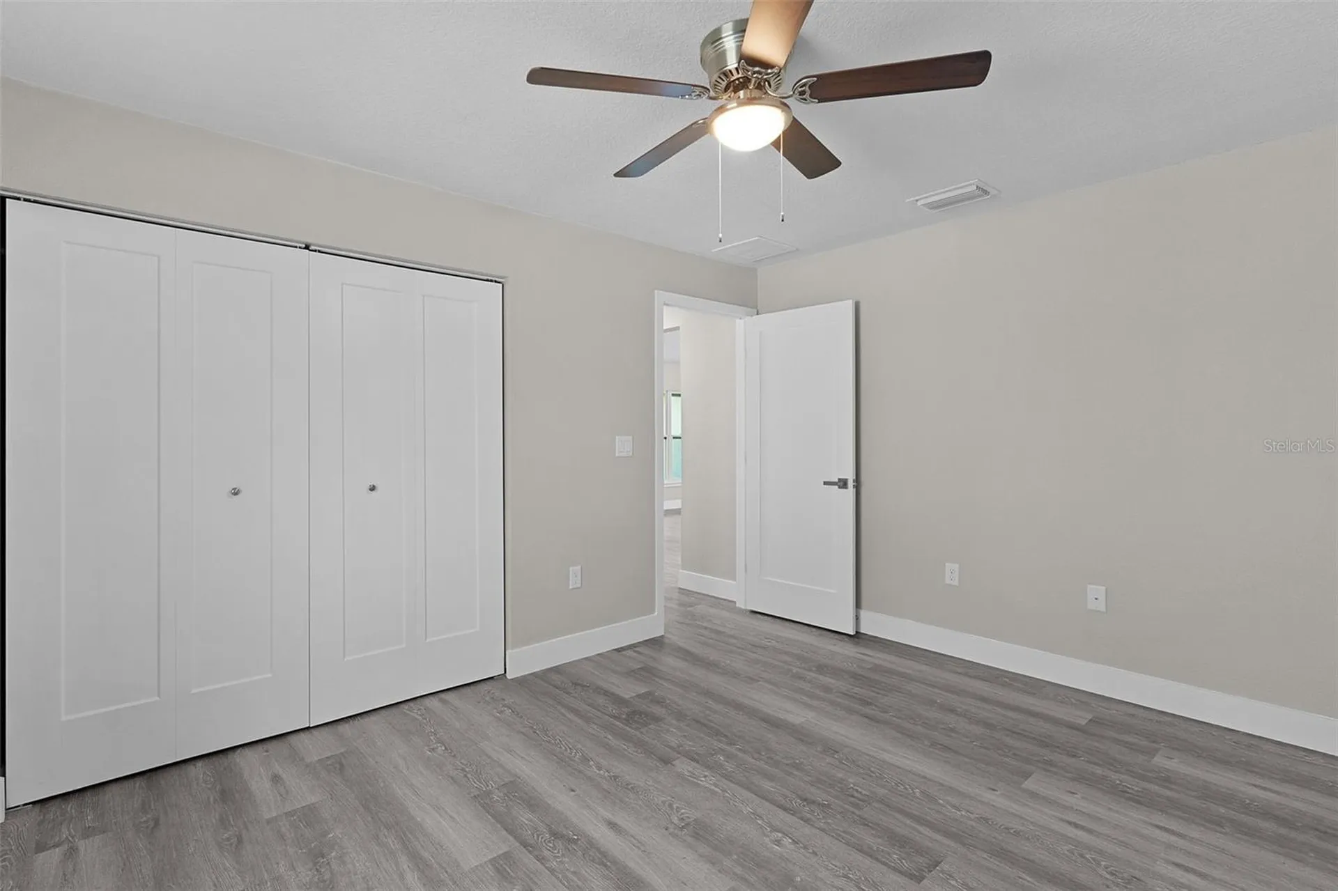 18 Fisher Terrace Way Ocklawaha FL 32179