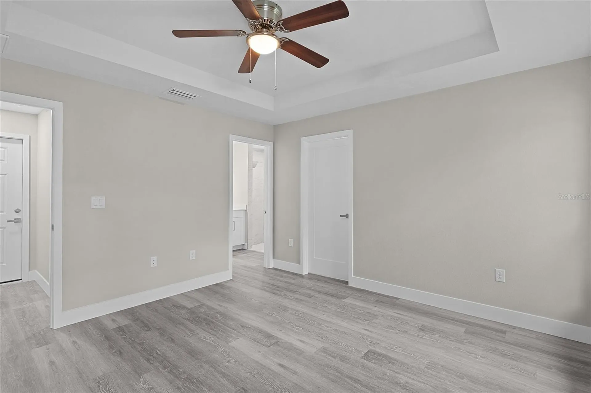 18 Fisher Terrace Way Ocklawaha FL 32179