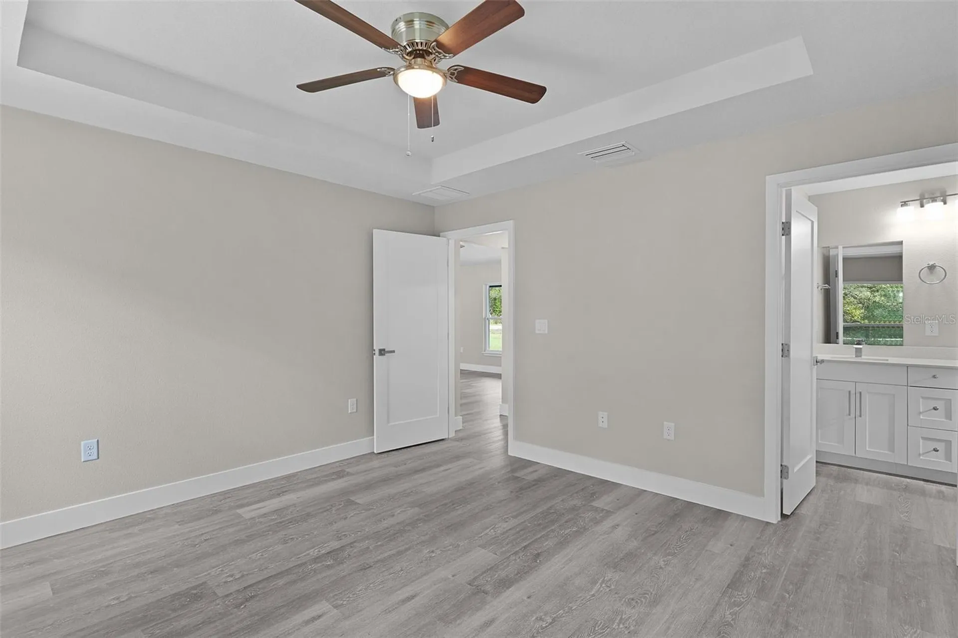 18 Fisher Terrace Way Ocklawaha FL 32179