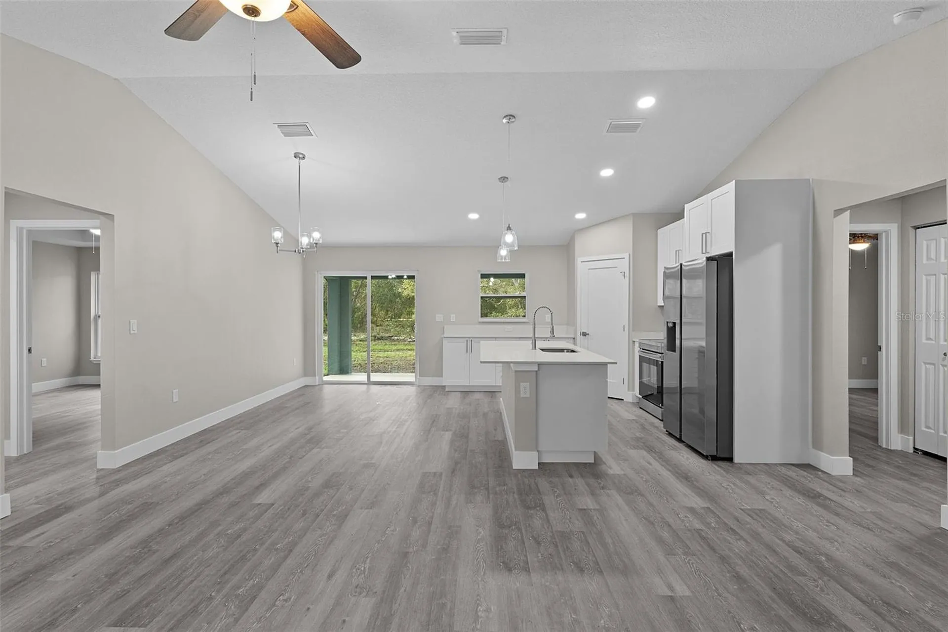 18 Fisher Terrace Way Ocklawaha FL 32179