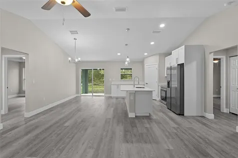 18 Fisher Terrace Way Ocklawaha FL 32179