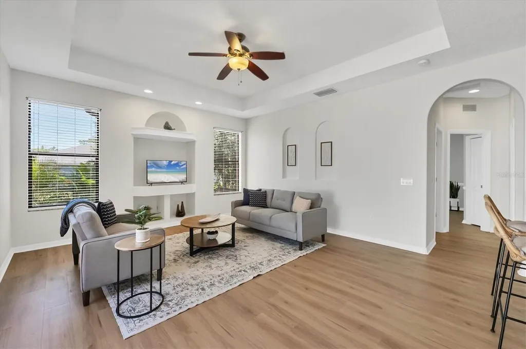 6255 Aventura Drive Sarasota FL 34241
