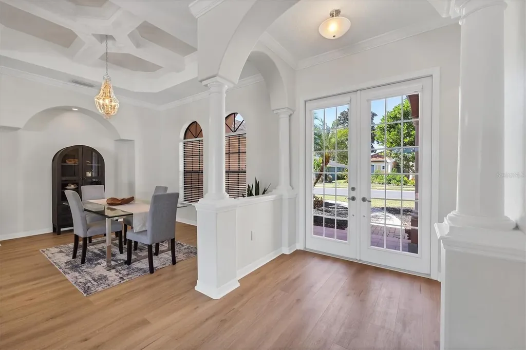 6255 Aventura Drive Sarasota FL 34241