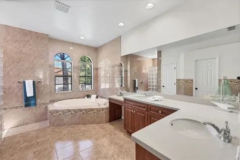 6255 Aventura Drive Sarasota FL 34241