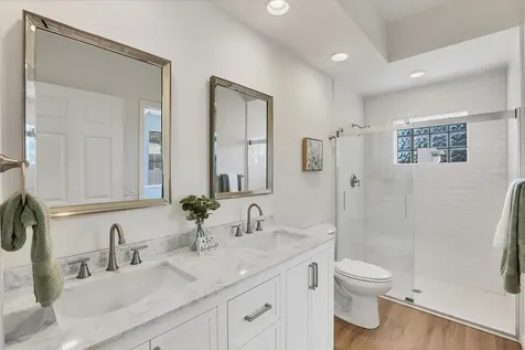 6255 Aventura Drive Sarasota FL 34241