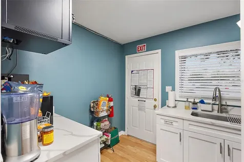 4100 Central Avenue St Petersburg FL 33711