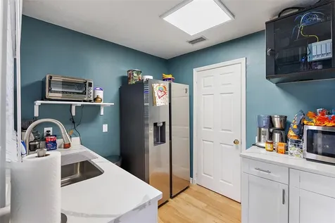 4100 Central Avenue St Petersburg FL 33711