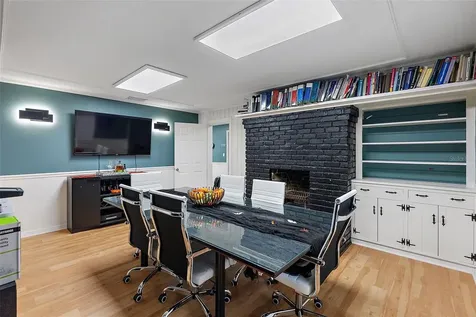 4100 Central Avenue St Petersburg FL 33711