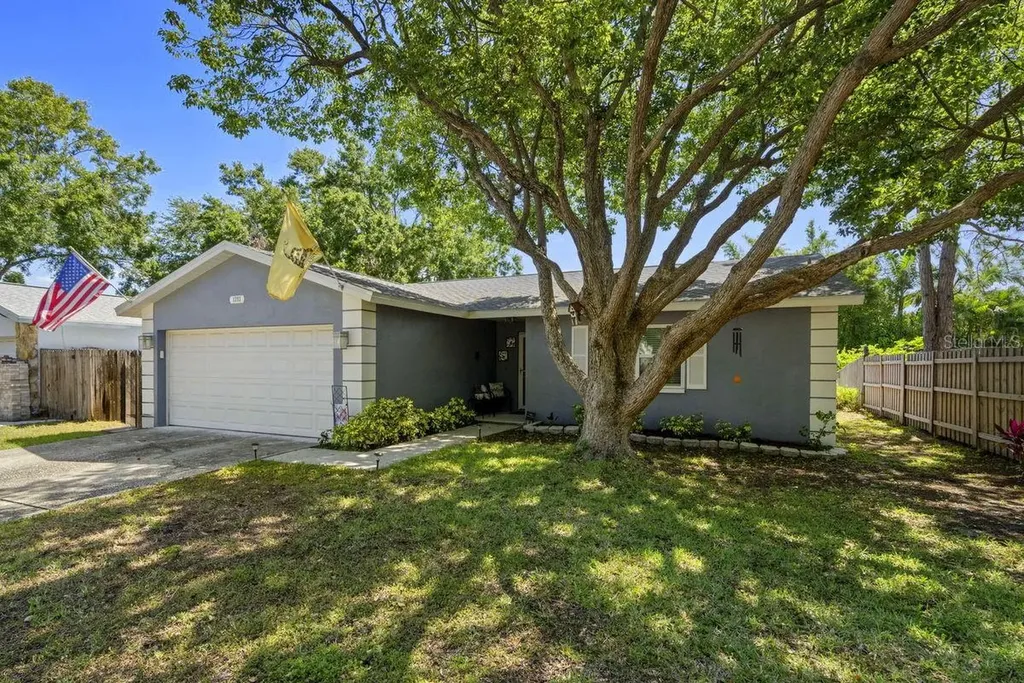 1393 Chesterfield Drive Dunedin FL 34698