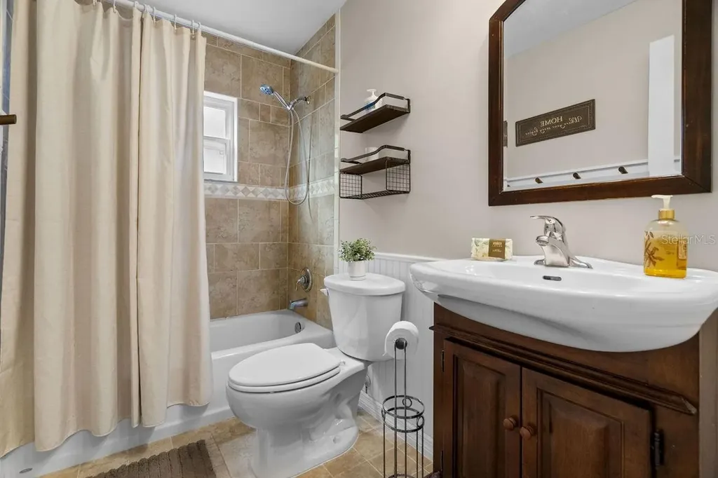 1393 Chesterfield Drive Dunedin FL 34698