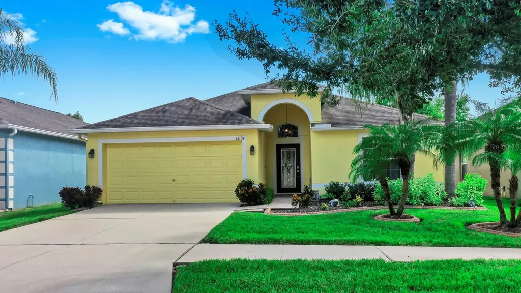 13194 Royal Pines Avenue Riverview FL 33579