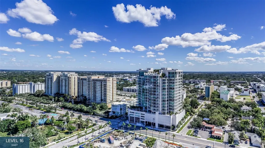 555 Quay Cmns Sarasota FL 34236