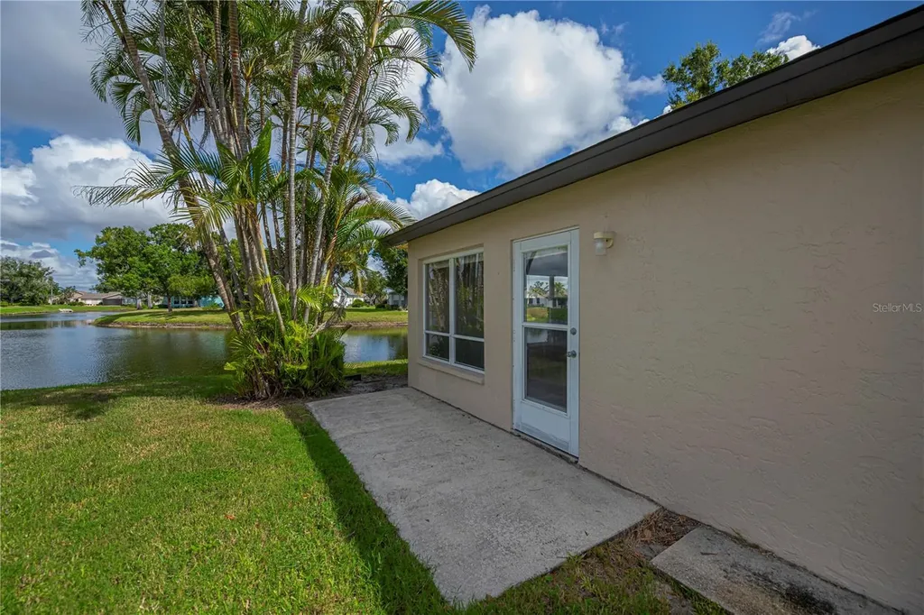 425 Cypress Forest Drive Englewood FL 34223