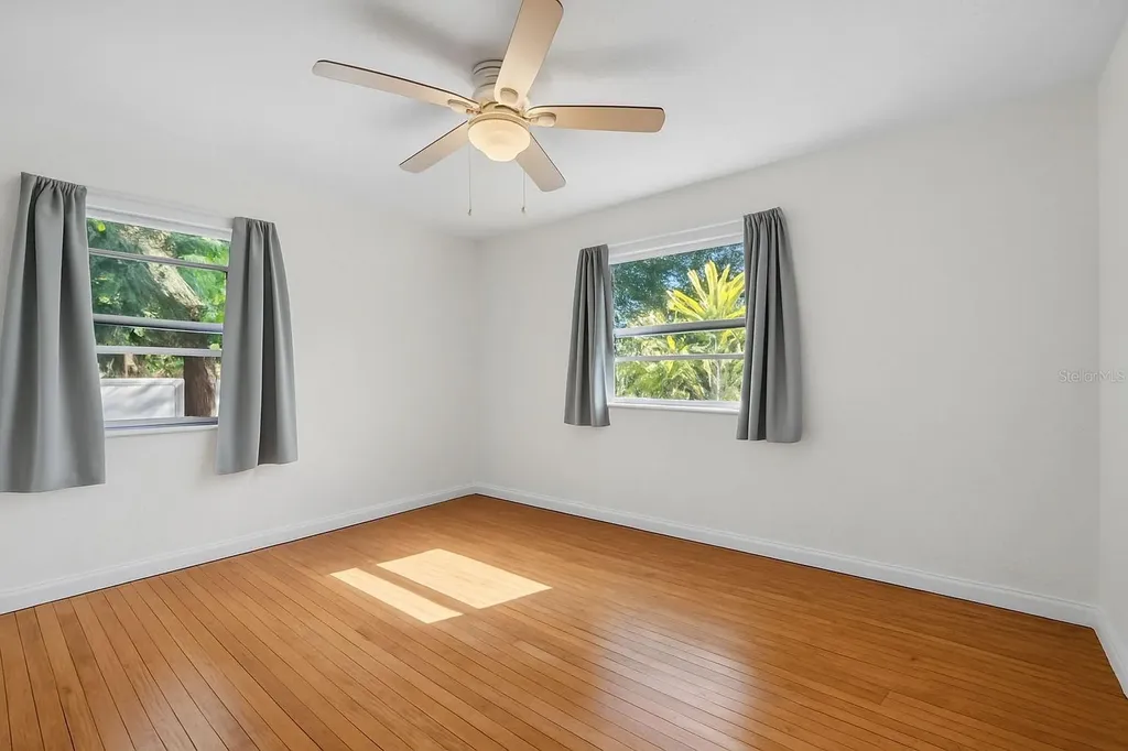 2509 Dartmouth Avenue N St Petersburg FL 33713