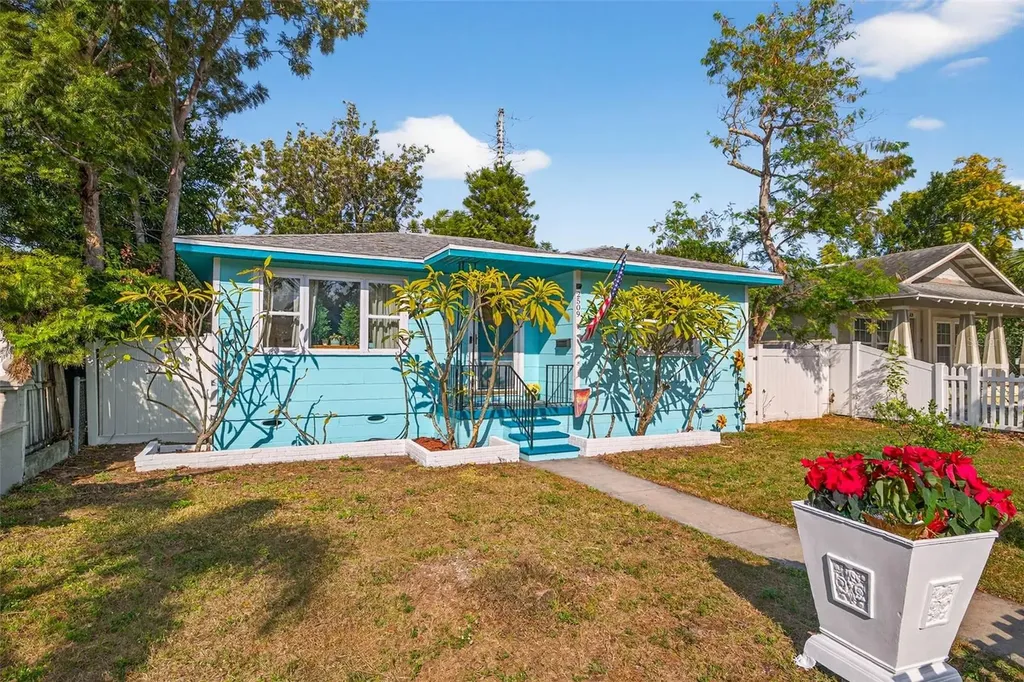 2509 Dartmouth Avenue N St Petersburg FL 33713